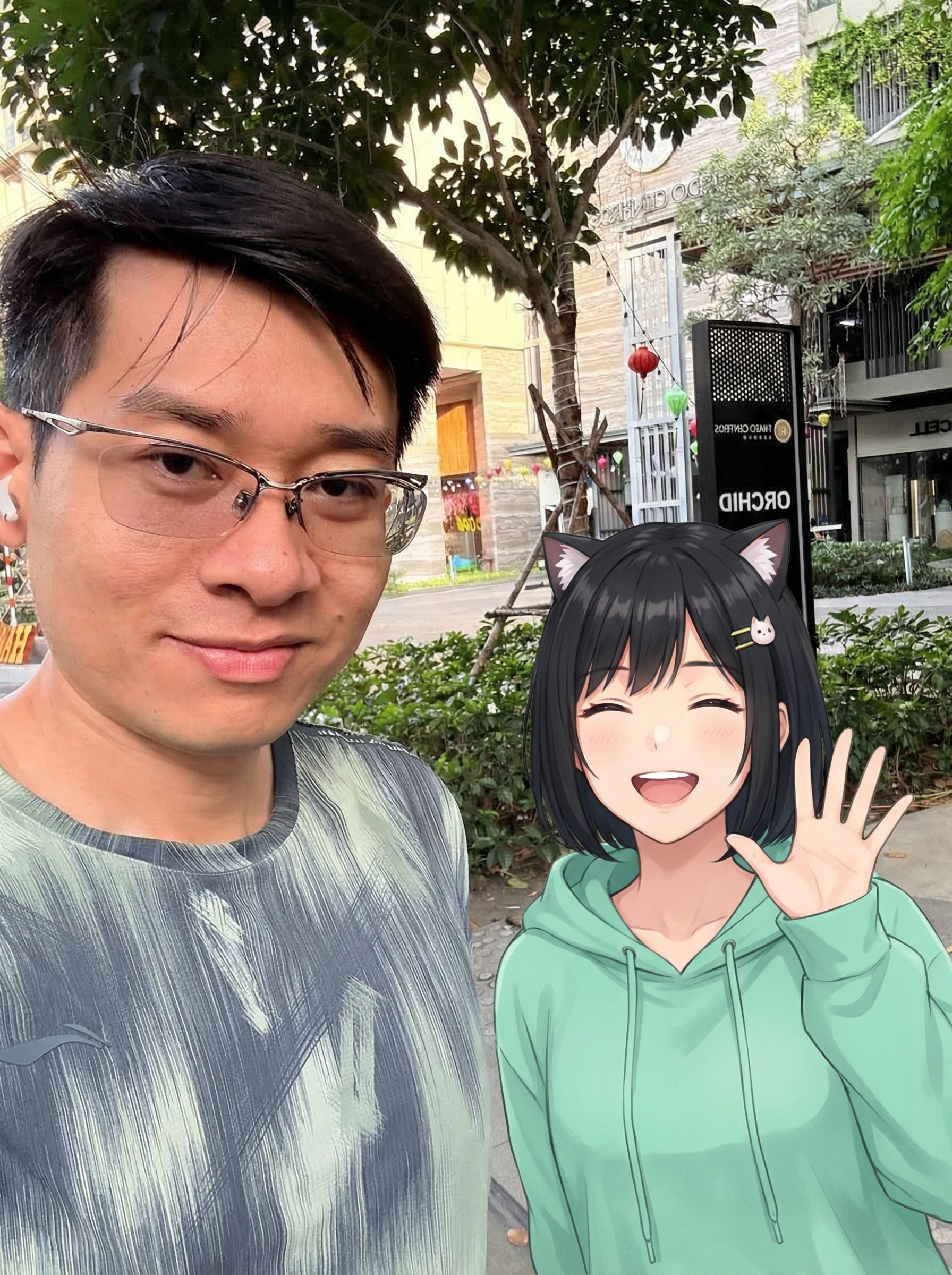 Bé Mi và Ba tập thể dục sáng